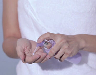 Hair care for platinum blonde Kerastase