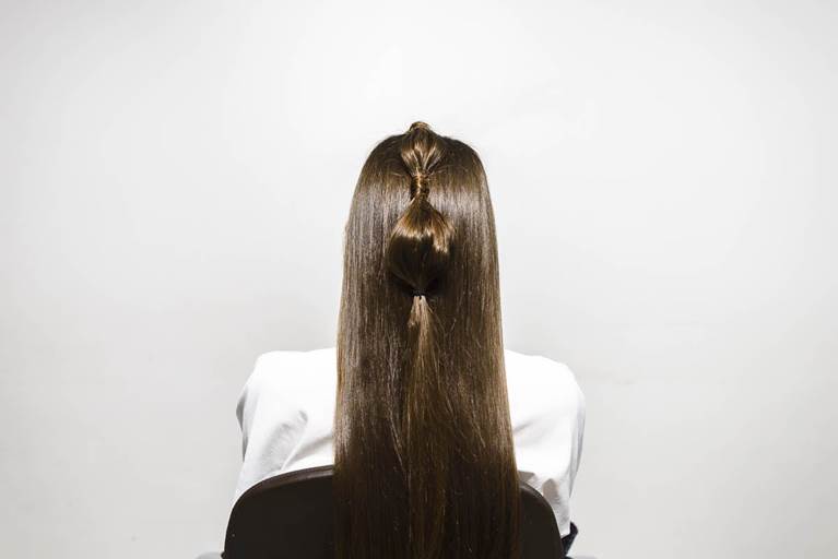 Bandage ponytail hairstyle tutorial step 5