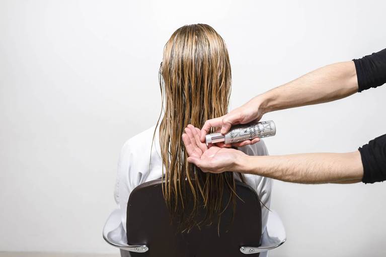 Hollywood glam waves hairstyle tutorial step 1